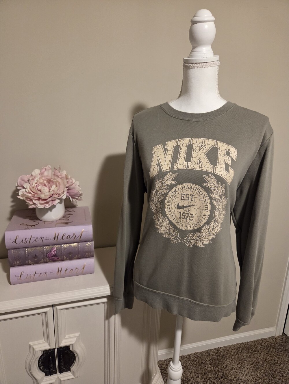 Womens Nike Long Sleeve Top Size Large